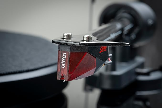 Pro-Ject Debut E Carbon Turntable – (Open Box Special)