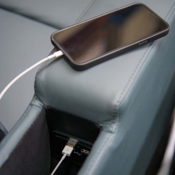 Manhattan Chairs - HUDSON SERIES (Curved Configuration)