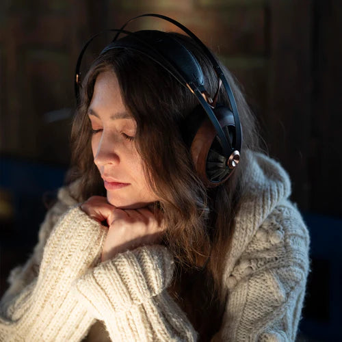 Meze 109 Pro Open-Back Circumaural Headphone