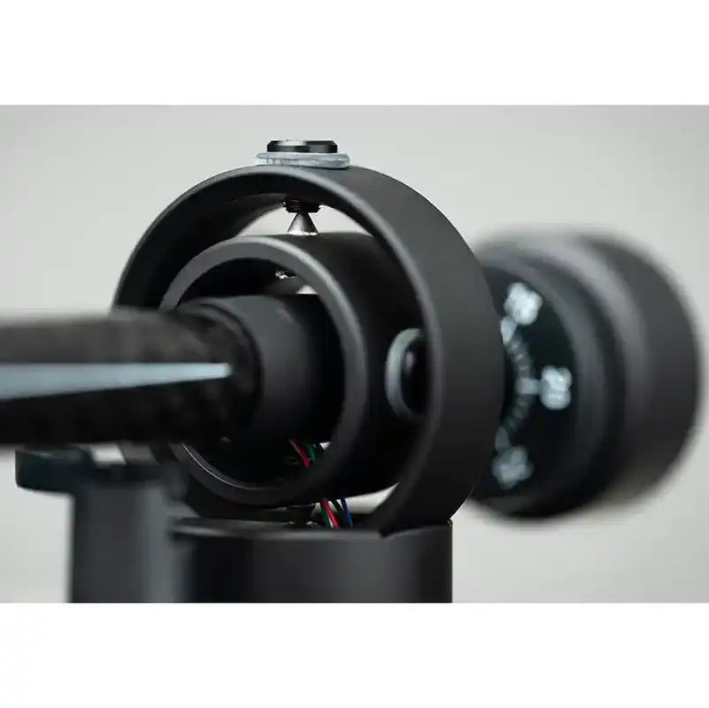 Music Hall MMF-3.3se + Ortofon 2m Red Cartridge Turntable - Black | Walnut