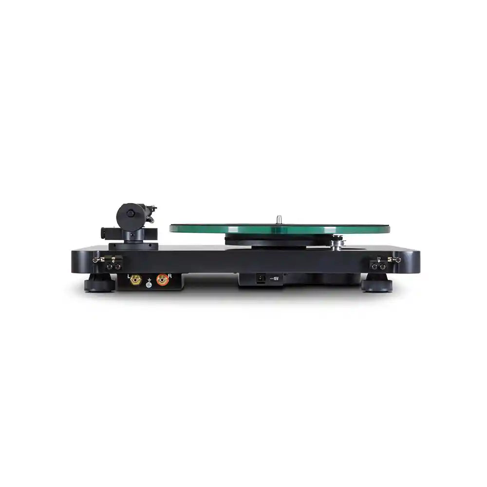 NAD C558 Turntable with Ortofon OM10