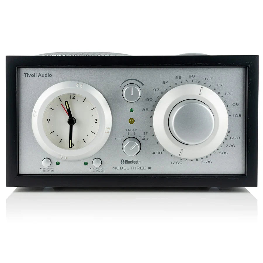 Tivoli Audio MODEL THREE BT + AM / FM / Bluetooth® Clock Radio
