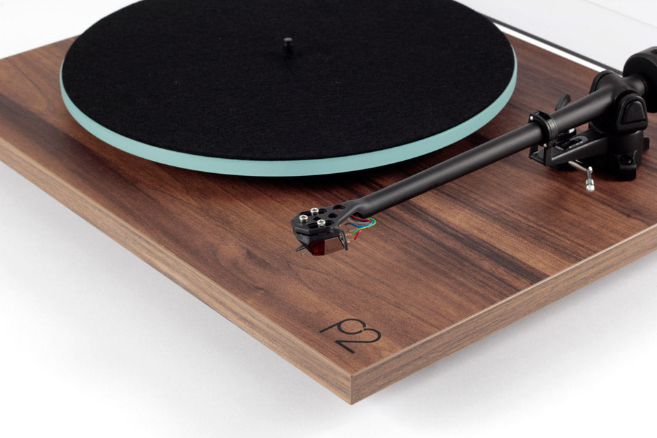 Rega Planar 2 Turntable
