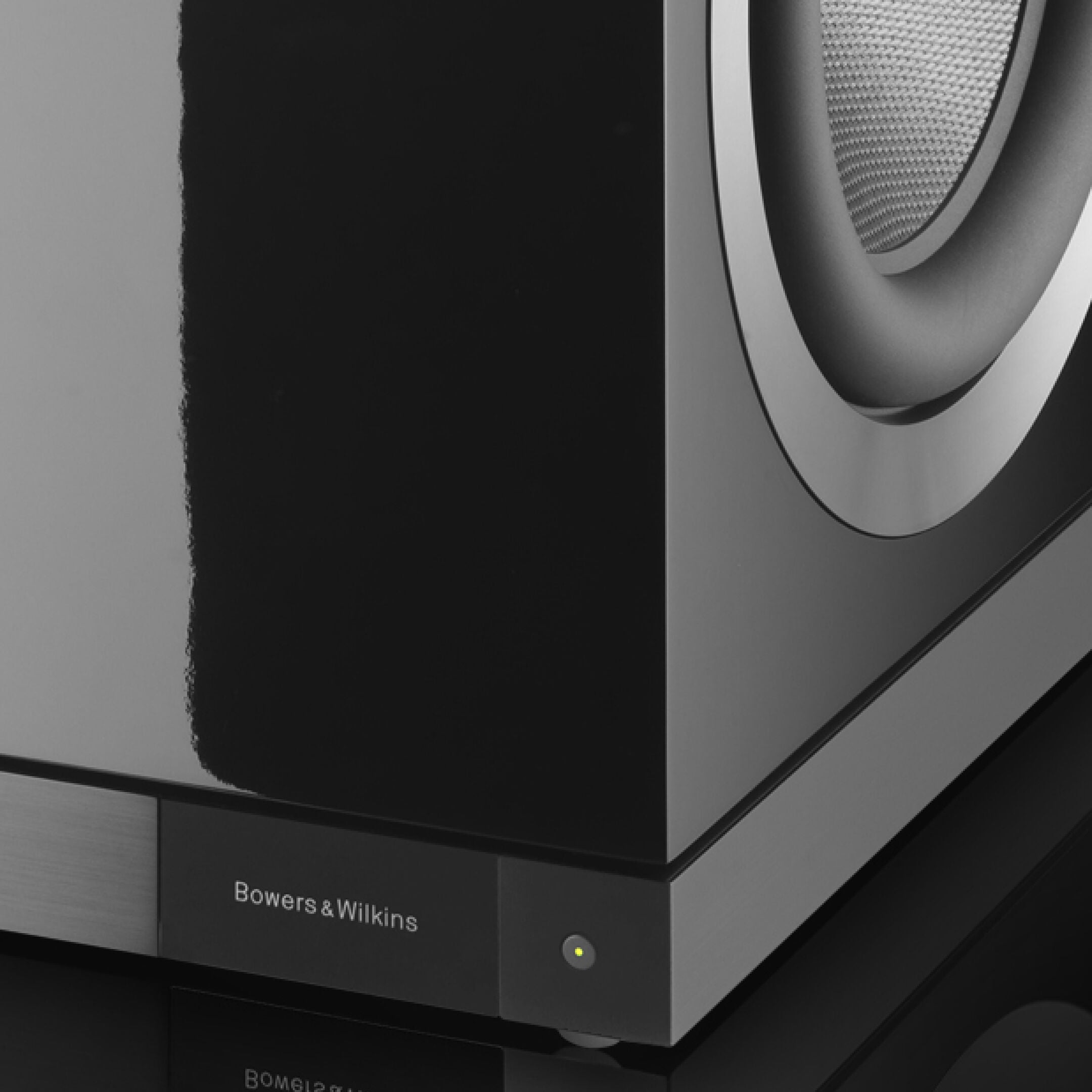Bowers & Wilkins DB3D Active Subwoofer