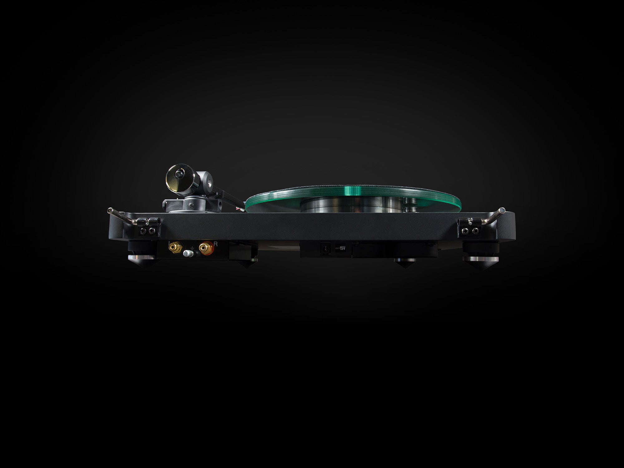 NAD C588 Premium Turntable with Ortofon 2M Red