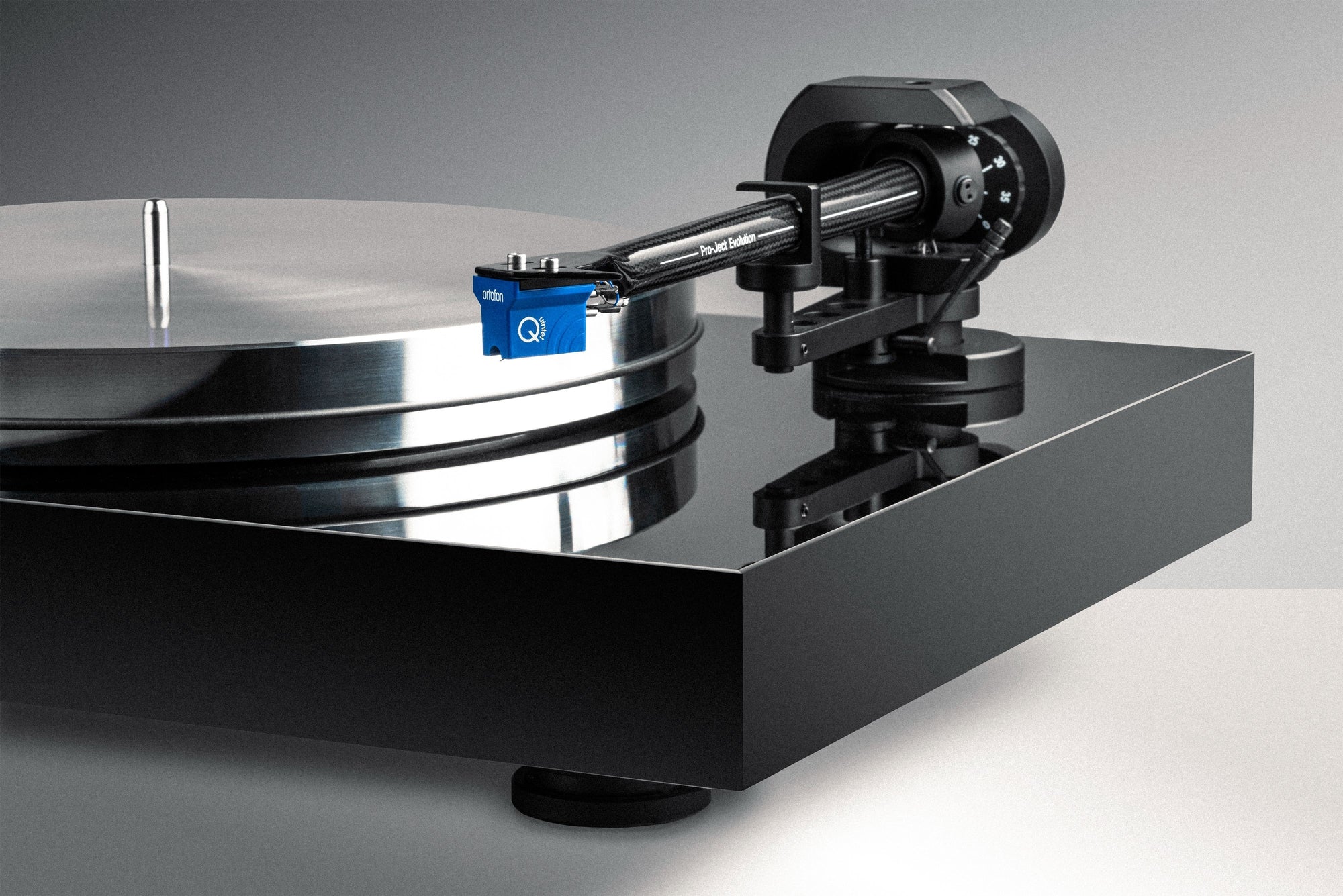 Pro-Ject X8 Evolution Turntable - Gloss White