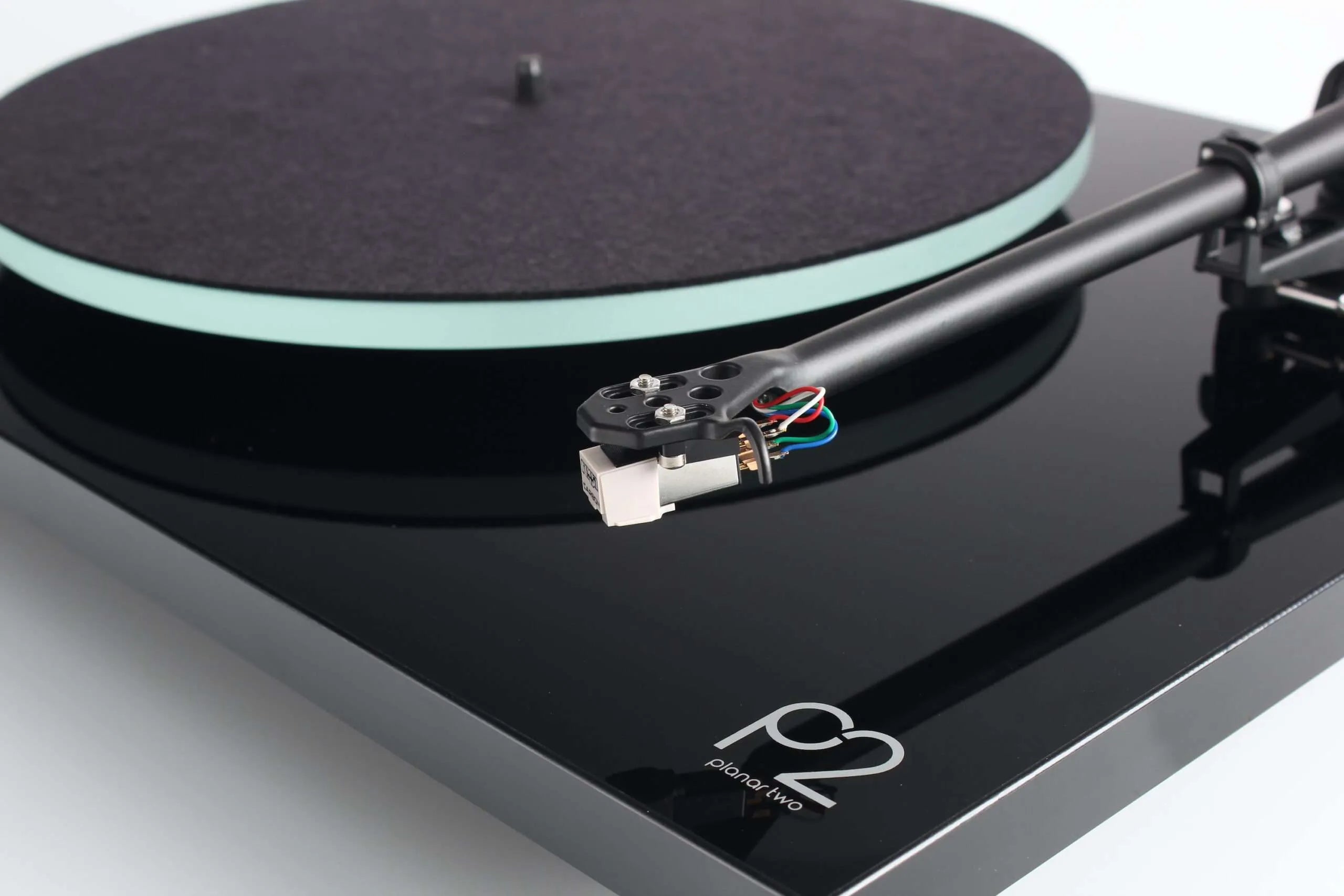 Rega Planar 2 Turntable