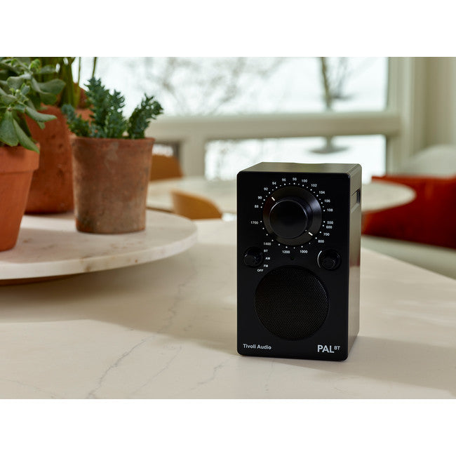 Tivoli Audio PAL BT Bluetooth® / FM / AM / Portable radio